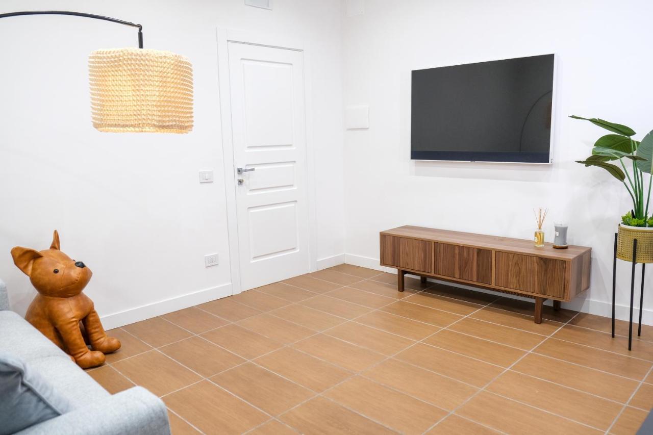 Aroma Apartment, Maschio Angioino-Porto Di Napoli Exteriör bild